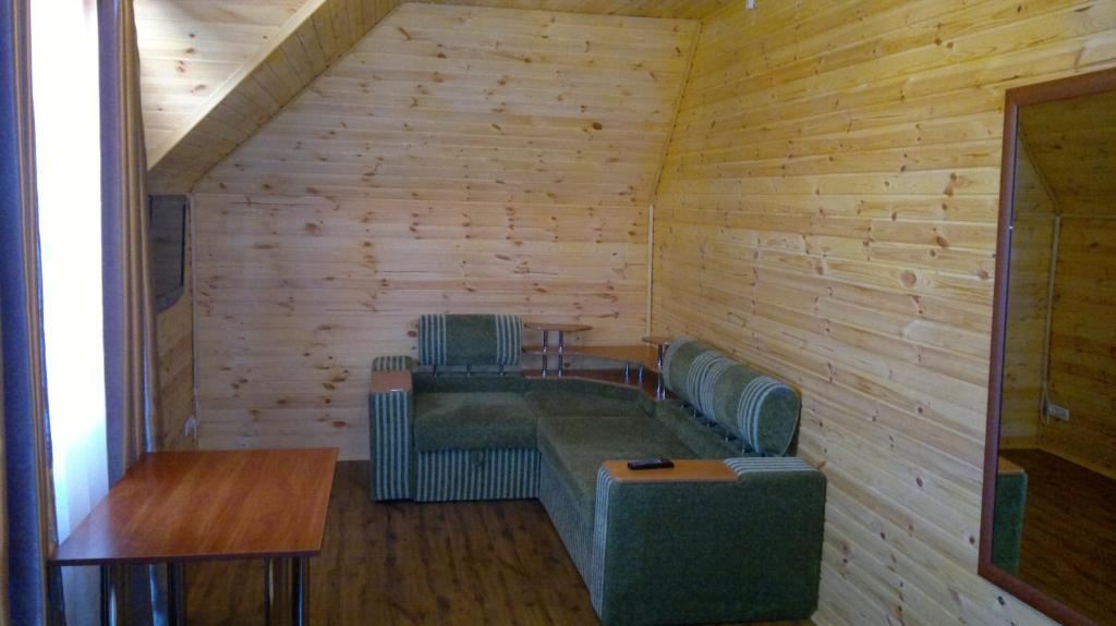 Panska Hata Hotel Nyzhnya Khortytsya Room photo